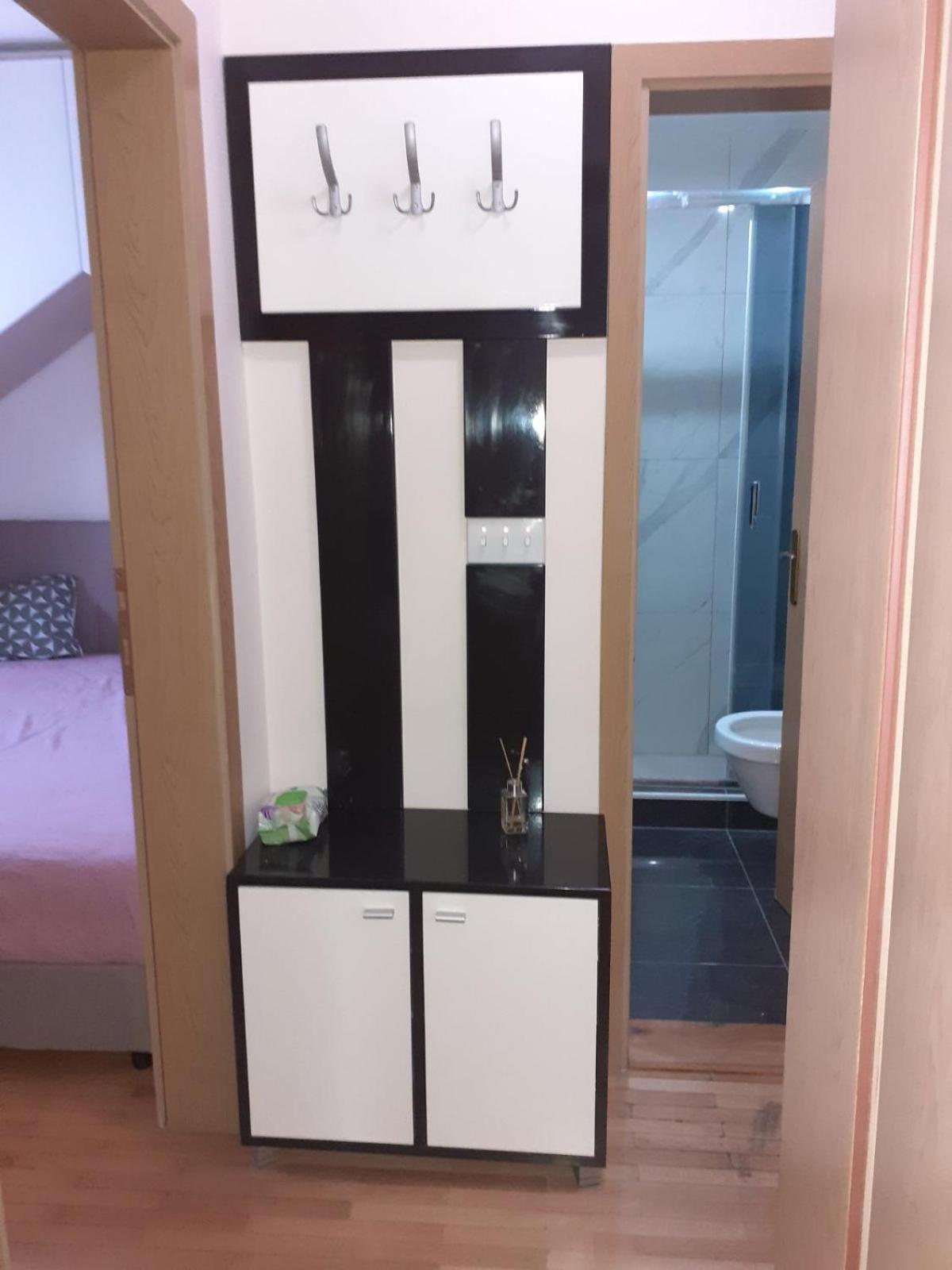 Aleksandar Apartment *